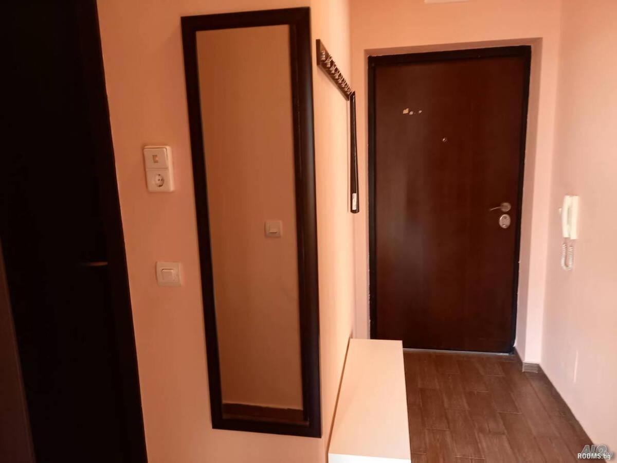 וארנה Apartament Romantika מראה חיצוני תמונה